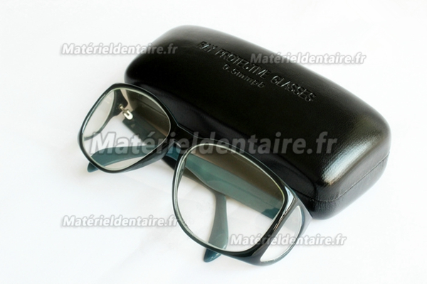 Lunettes plombées avec protections latérales